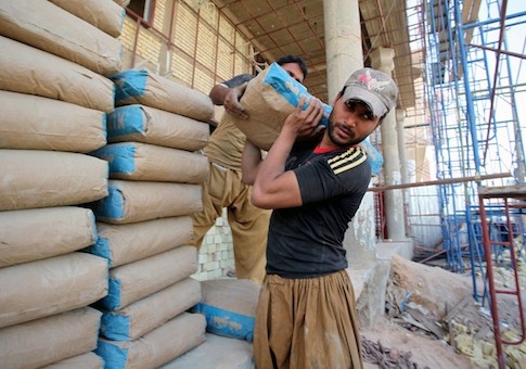 Experts Disagree on How to Prevent Fraud in Post-War Reconstruction Efforts