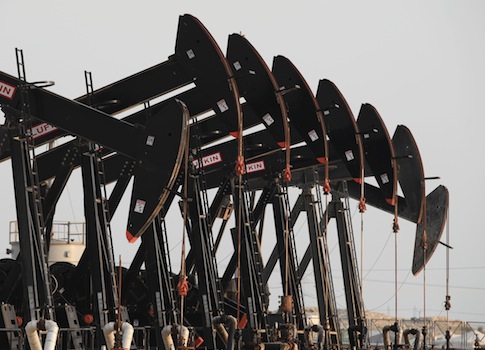 Oil pumps in the Persian Gulf / AP