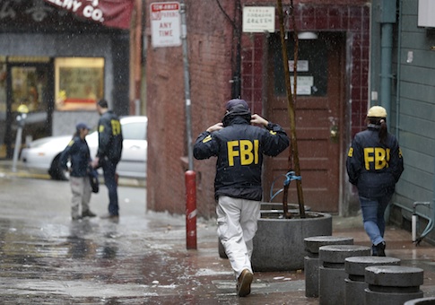 FBI raids in San Francisco / AP
