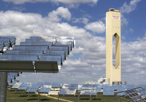 Abengoa 11MW solar power plant / Flickr Creative Commons