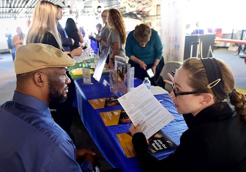Veterans attend a job fair