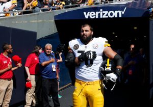 Alejandro Villanueva #78 of the Pittsburgh Steelers stands by himself in the tunnel for the national anthem prior to the game against the Chicago Bears at Soldier Field on September 24, 2017 in Chicago, Illinois. / Getty Images